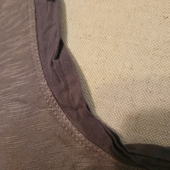 Left of Center long tank top - Picture 3 of 4
